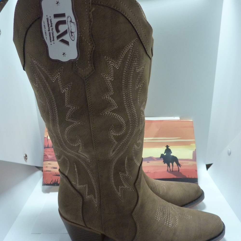 LUV  Women's 6.5 BEIGE Vegan Leather Cowboy Cowgirl Boots Embroidered Pointy Toe